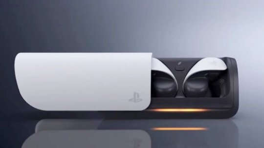 索尼PS公布两款新硬件：云游戏掌机与无线耳塞